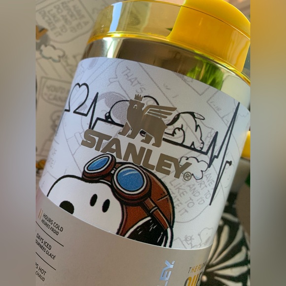 Snoopy 40oz Stanley tumbler - Picture 2 of 6